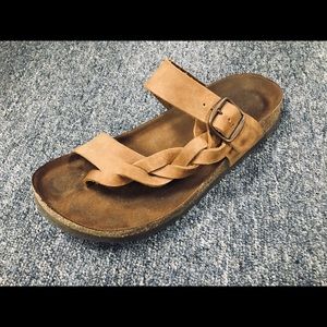 Women’s Size 8 Sandals